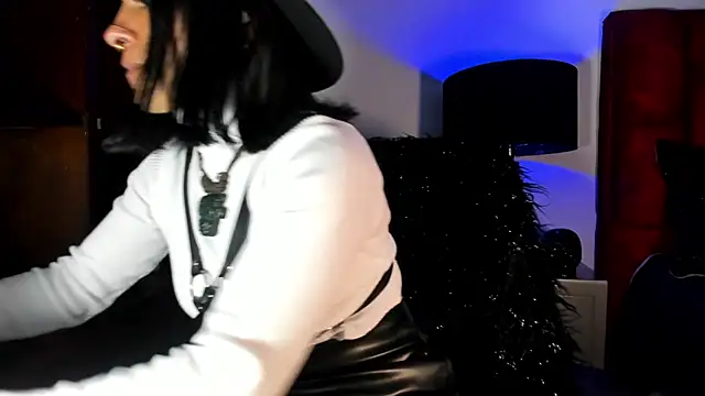 Amelie Blake online show from March 20, 2:33 pm