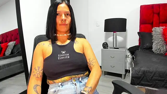 Amelie Blake online show from June 3, 11:35 am