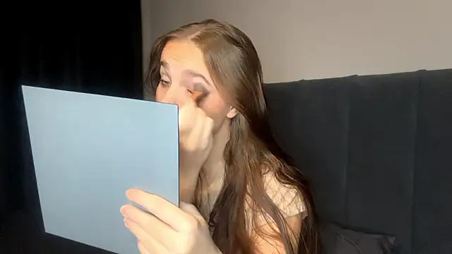 LowriseZiziphus online show from February 25, 3:43 pm