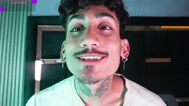 Dark Eros  online show from March 29, 3:39 am