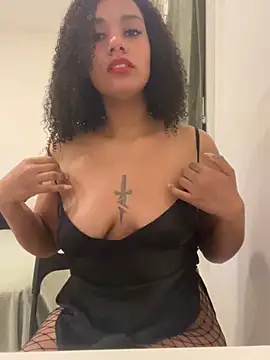 Snapshot of tokishaaa10 chatting on March 2, 12:57 am tokishaaa10 online show from March 2, 12:57 am