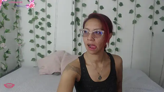 Snapshot of scarlett-ash chatting on March 4, 1:28 pm scarlett-ash online show from March 4, 1:28 pm