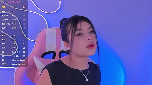 Snapshot of miacapone chatting on March 4, 1:39 pm miacapone online show from March 4, 1:39 pm