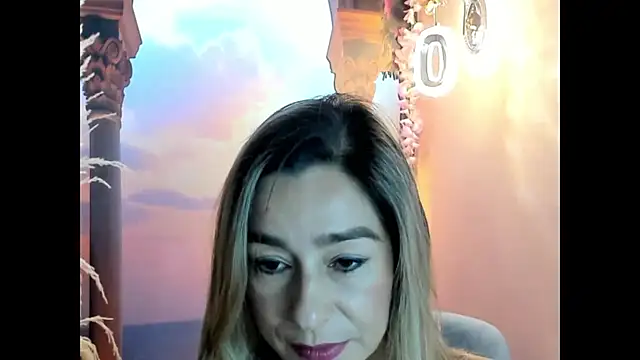 Madam Dalila online show from March 9, 9:02 am