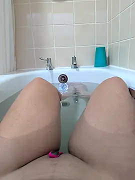 Bwildside online show from April 7, 6:41 pm