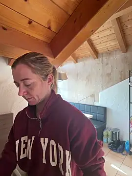 FitAnna online show from March 5, 7:59 am