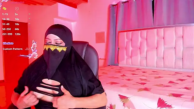 zafiro ziz online show from April 20, 12:30 pm