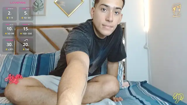 oliver   saint online show from April 12, 11:10 pm