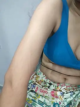 NeetuKumri online show from April 19, 4:39 pm