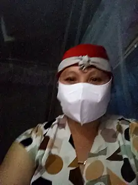 Snapshot of Heylen_hooo chatting on February 26, 1:54 pm Heylen hooo online show from February 26, 1:54 pm