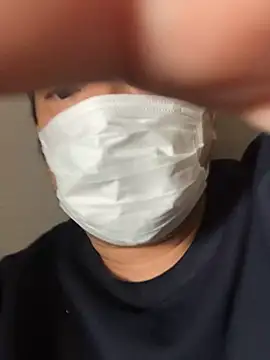 Snapshot of taro0410 chatting on March 4, 12:49 am taro0410 online show from March 4, 12:49 am