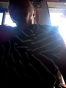 Snapshot of aisha_67 chatting on February 27, 10:04 am aisha 67 online show from February 27, 10:04 am