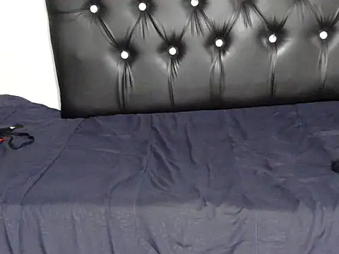 Snapshot of GripGoddess chatting on March 3, 7:53 pm GripGoddess online show from March 3, 7:53 pm