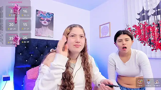 valeria and zoe online show from March 26, 1:28 pm