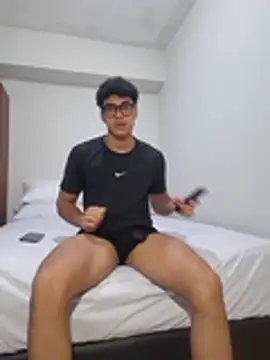 SweetMig online show from March 4, 3:56 am