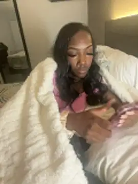 Loopsies online show from April 18, 9:59 pm