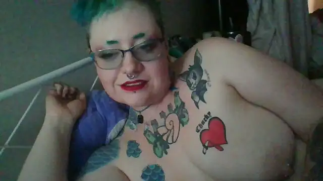 Lady Siren online show from April 12, 8:19 am