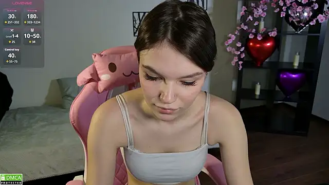 Snapshot of JanetCensley chatting on March 4, 9:04 am JanetCensley online show from March 4, 9:04 am