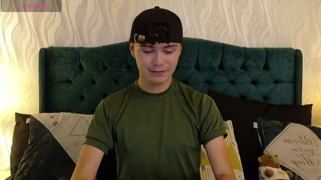 Crush Nier online show from March 4, 7:53 pm