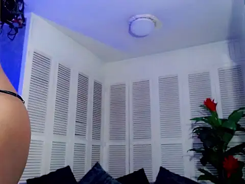 Snapshot of Naishadollsexy chatting on March 4, 1:39 pm Naishadollsexy online show from March 4, 1:39 pm