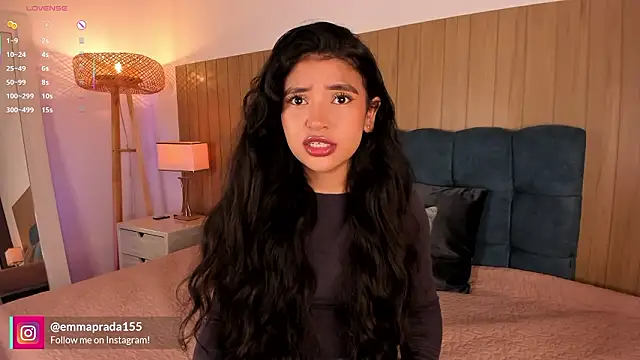 Snapshot of missprada_ chatting on March 4, 12:00 pm missprada online show from March 4, 12:00 pm