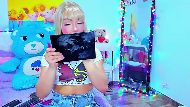 Dulce Fabiana  online show from March 1, 6:54 pm