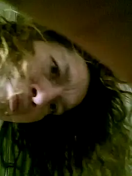 Snapshot of VelvetRae chatting on March 4, 1:06 pm VelvetRae online show from March 4, 1:06 pm