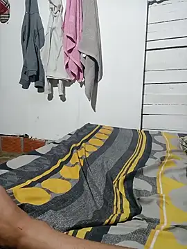 Snapshot of Sophia_Noah chatting on March 4, 10:21 am Sophia Noah online show from March 4, 10:21 am