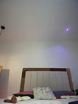 Snapshot of Mia_Becket_ chatting on March 3, 10:32 am Mia Becket online show from March 3, 10:32 am