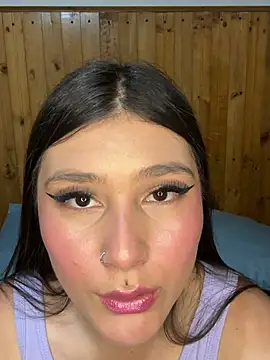 Snapshot of Miss_Dani chatting on March 3, 3:34 am Miss Dani online show from March 3, 3:34 am