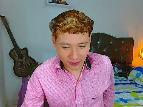  Santi2 online show from April 14, 2:50 am