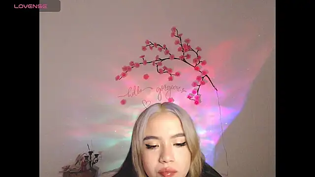 sweet molly420 online show from June 1, 8:10 pm