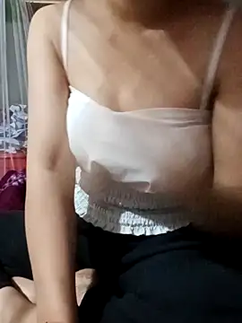 Snapshot of Ngoc_gina chatting on March 4, 8:31 am Ngoc gina online show from March 4, 8:31 am