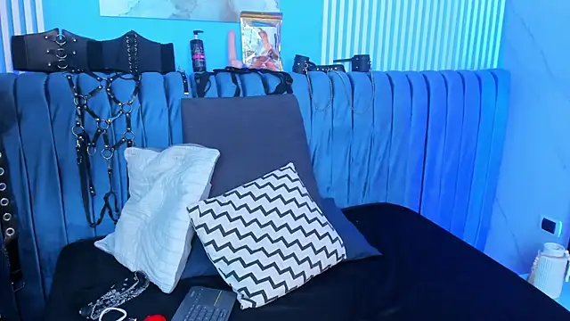 Snapshot of maiteandlexy chatting on March 3, 7:20 pm maiteandlexy online show from March 3, 7:20 pm