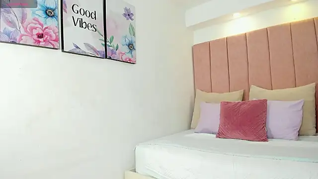 estrellathekk online show from March 26, 11:32 pm