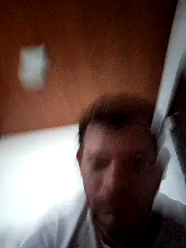 Snapshot of Edu5000 chatting on March 1, 1:18 am Edu5000 online show from March 1, 1:18 am