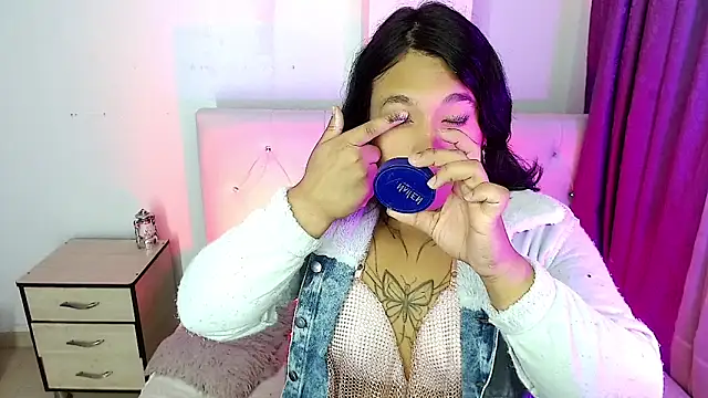 isadoraqueeen online show from April 15, 7:32 pm