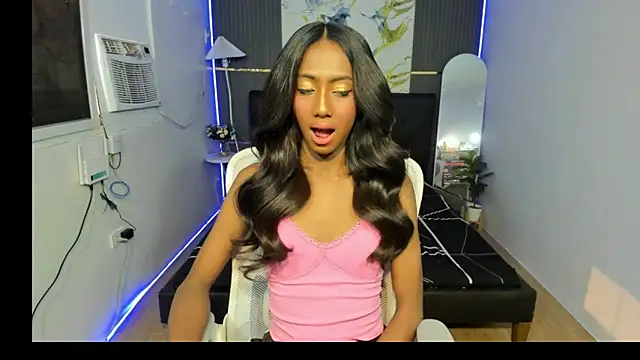 BlackbarbieXXL online show from April 3, 8:01 am