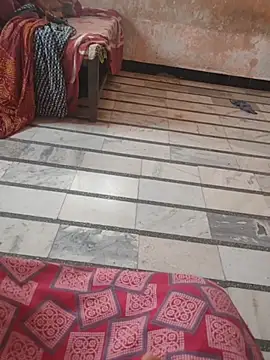 Snapshot of Tamillaxmi12 chatting on March 4, 2:06 am Tamillaxmi12 online show from March 4, 2:06 am