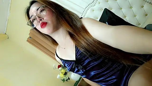 Seductive sophie online show from April 23, 1:51 am