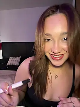 ariadnax0 online show from March 5, 6:37 pm