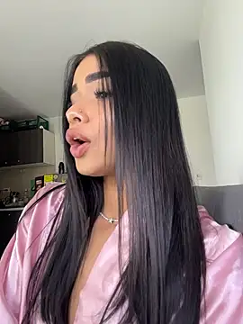 Bella Smithe online show from March 20, 3:50 pm