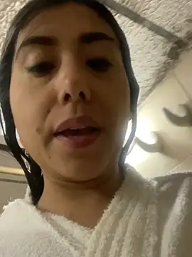 stefanyqueen69 online show from April 17, 12:19 pm