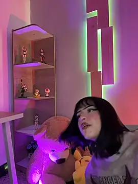 Taylor  0 online show from April 5, 1:08 pm