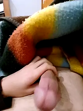 Snapshot of Adix_02six chatting on March 4, 9:43 pm Adix 02six online show from March 4, 9:43 pm