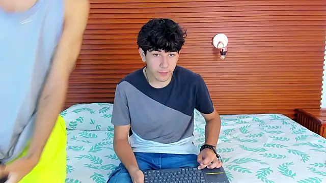 peakk twiinns online show from March 20, 11:48 am