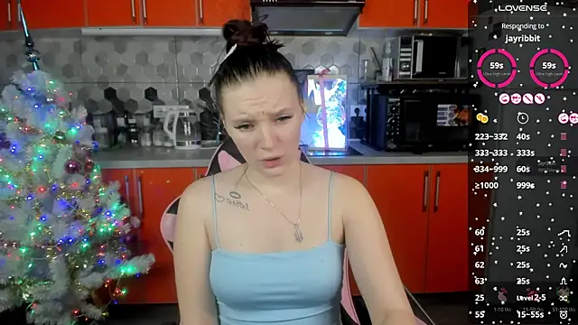 Snapshot of Mary_Blu chatting on December 27, 5:20 am Mary Blu online show from December 27, 5:20 am