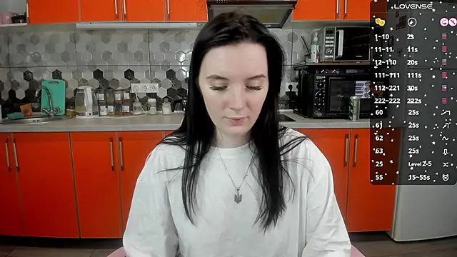Snapshot of Mary_Blu chatting on January 4, 3:07 am Mary Blu online show from January 4, 3:07 am