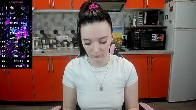 Snapshot of Mary_Blu chatting on January 6, 1:09 am Mary Blu online show from January 6, 1:09 am