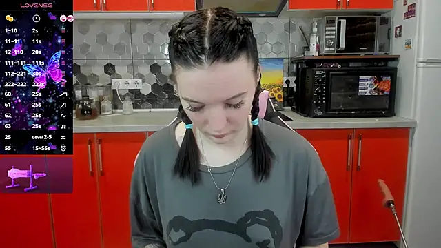 Snapshot of Mary_Blu chatting on January 9, 12:03 am Mary Blu online show from January 9, 12:03 am